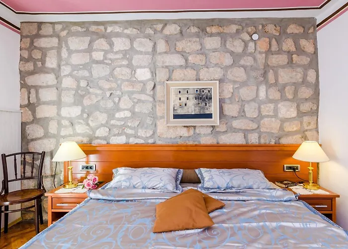 公寓 Nicol - One-bedroom With Terrace *
