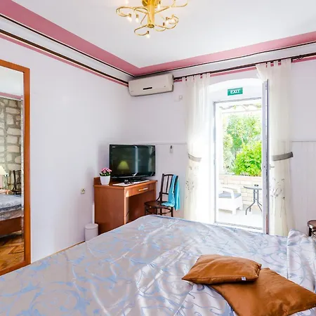 Nicol - One-bedroom With Terrace * Ντουμπρόβνικ